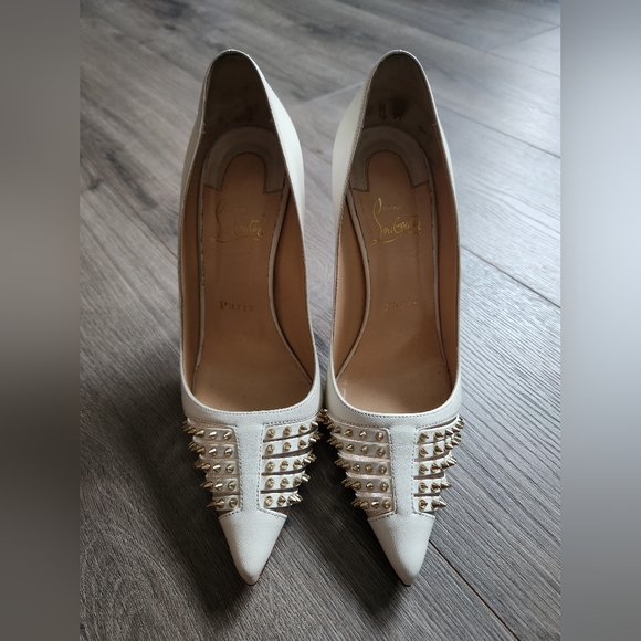 Authentic Louboutin Barretta Spike Mesh Pump with box and dust bag - Picture 14 of 15